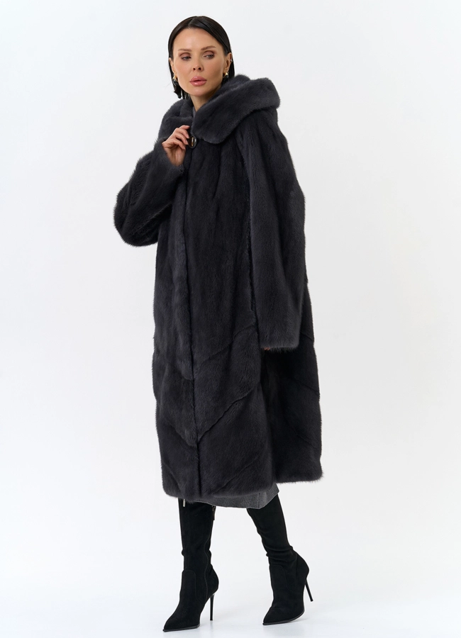 Женская шуба из норки силуэта баллон с капюшоном модель № 24750 универмаг малина