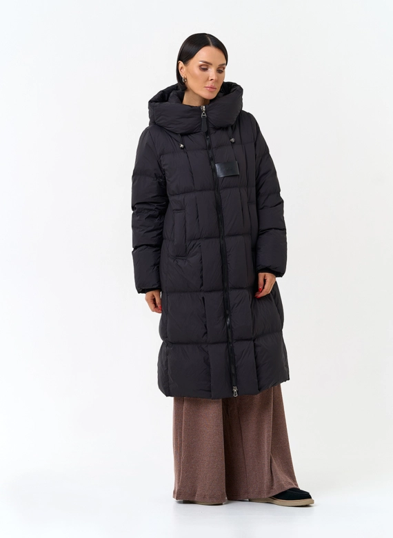 Женский пуховик с капюшоном фото